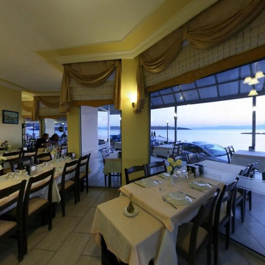 Pasifik Hotel Çeşme 2*,  Türkiye