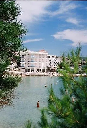 Pasifik Hotel Cesme 2*,